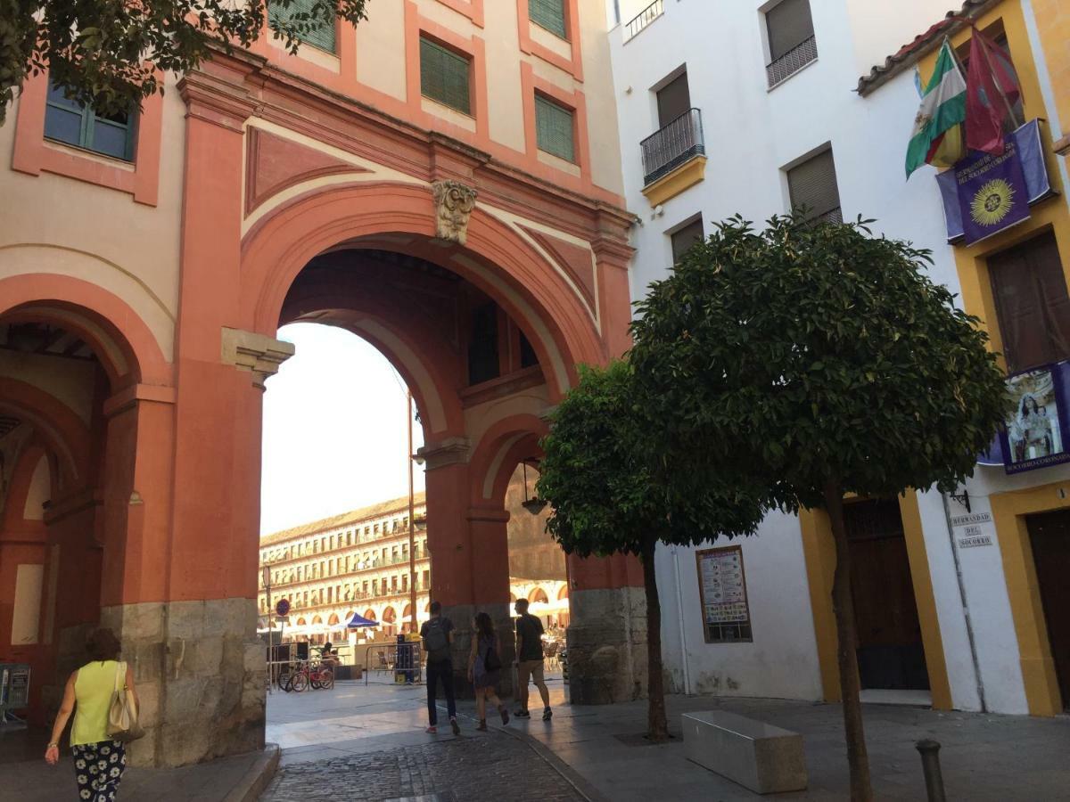 Apartamento Plaza De La Corredera Córdoba Exterior foto