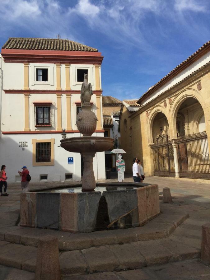 Apartamento Plaza De La Corredera Córdoba Exterior foto